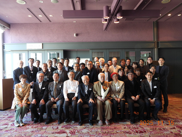 工学部第一部建築学科八木澤研究室OB会